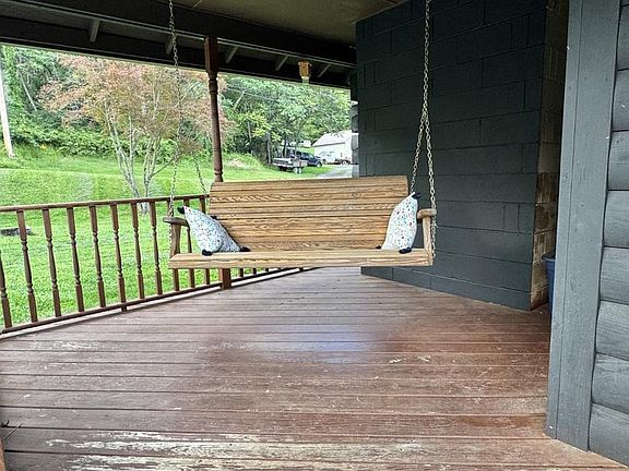 5th image of 60 N Ridgley Ave