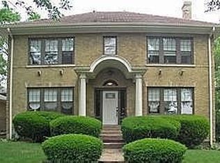 917 Seward St, Evanston, IL 60202