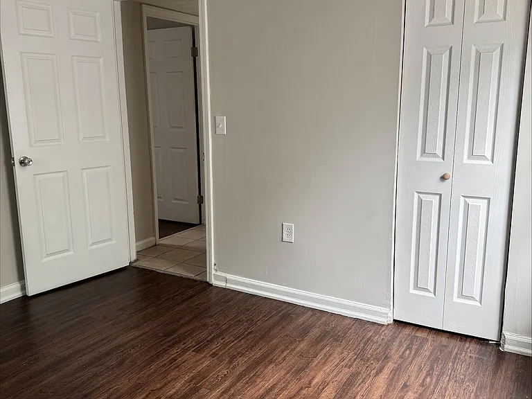 Hampton Avenue Apartments Comfortable Greenville Living Close to Everything — Photo 22