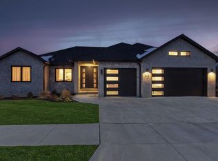 252 S Hickory Hills Boulevard, Springfield, MO 65802