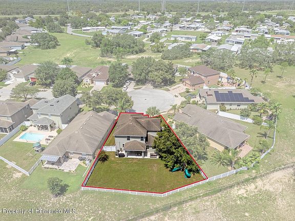 3rd image of 8788 Fetterbush Ct