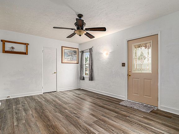 5th image of 57 Pleasant Ave