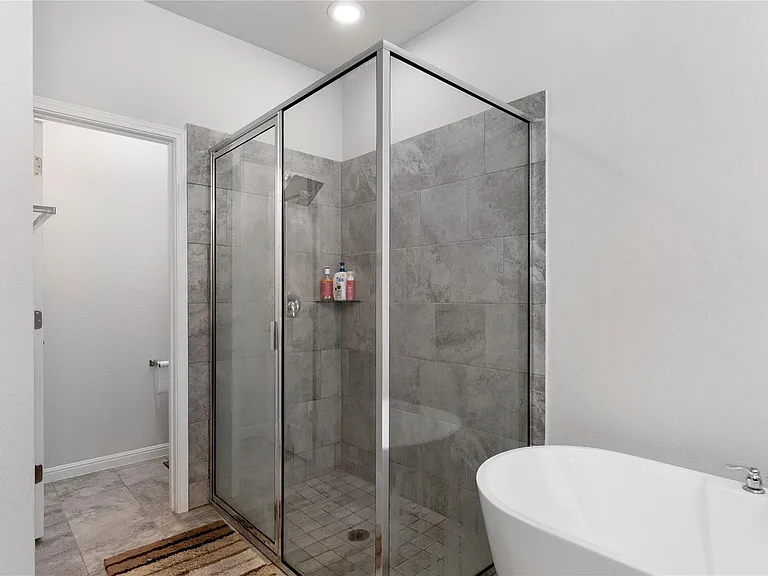 420 Winding Hollow Ln — Photo 24