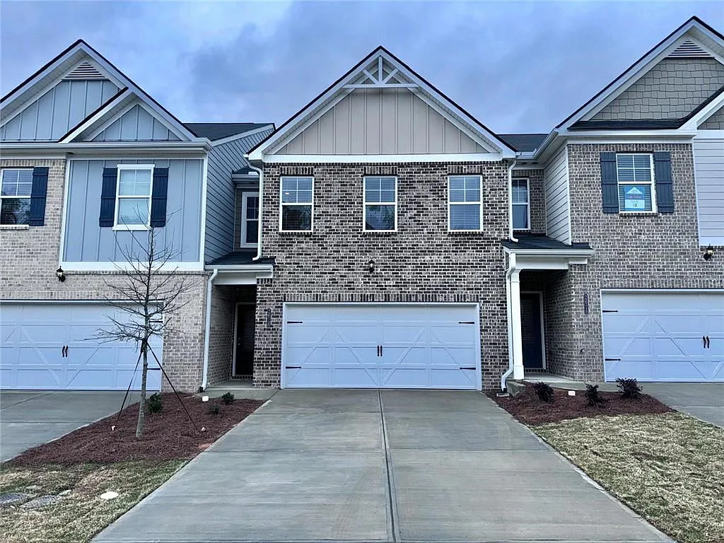 3 bed, 2.5 bath, 1840 sqft, $2,800 — Photo 1