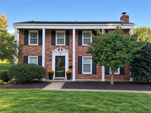 155 Foxcroft Rd, Pittsburgh, PA 15220