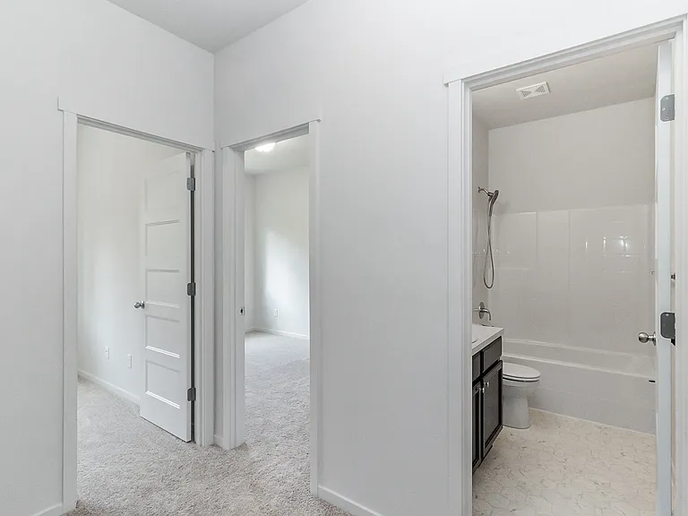 6060 70th Dr NE — Photo 25