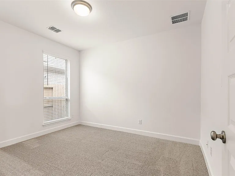 8474 International Falls Dr — Photo 18