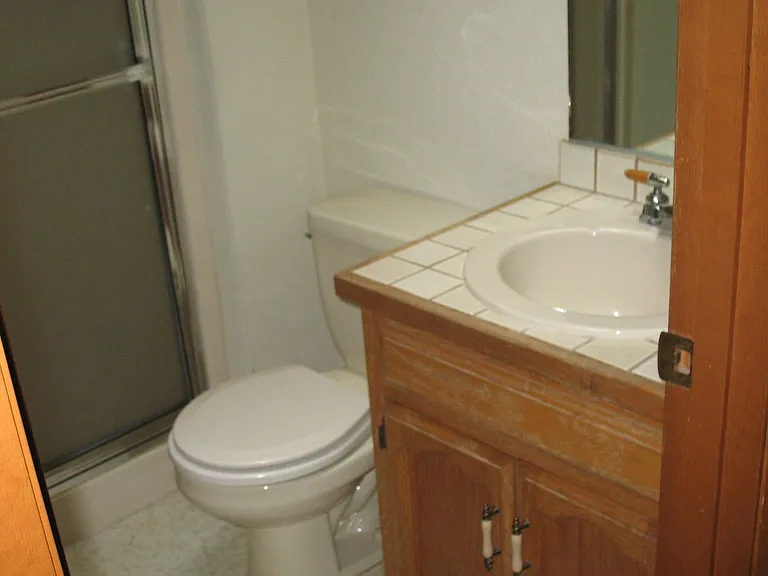 824 Jensen Duplex — Photo 23