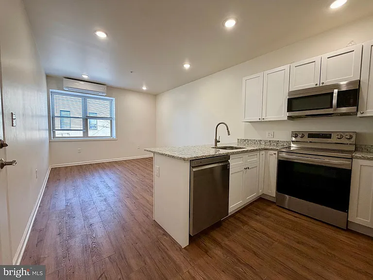 2158 N Broad St #F — Photo 1