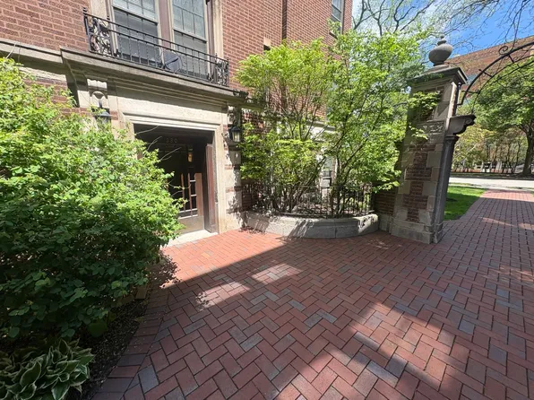 380 Ridge Ave APT 13G, Evanston, IL 60202