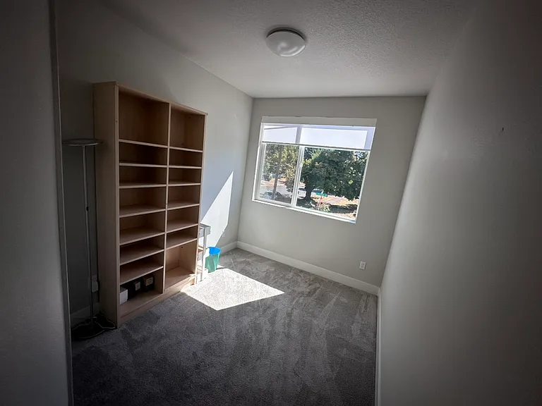 5991 N Michigan Ave — Photo 34