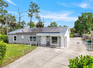 3871 White Blvd, Naples, FL 34117