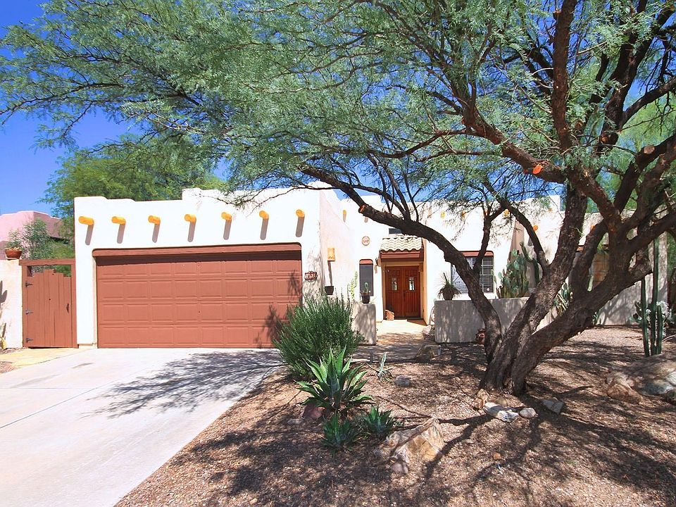 1st image of 8931 N Palm Brook Dr