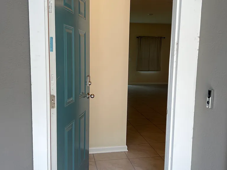 9547 Star Dr — Photo 2