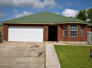 1164 Hilltop Dr, San Marcos, TX 78666
