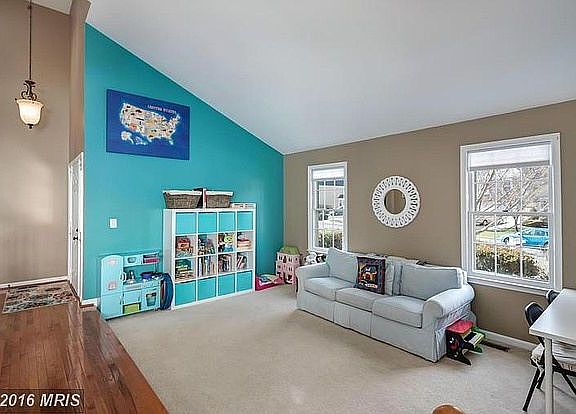 5th image of 12555 Knightsbridge Dr