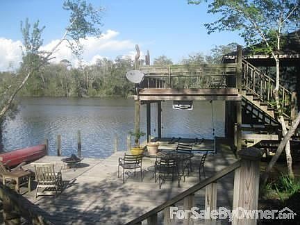 Lower dock/Sun Deck and Jet Ski lift
