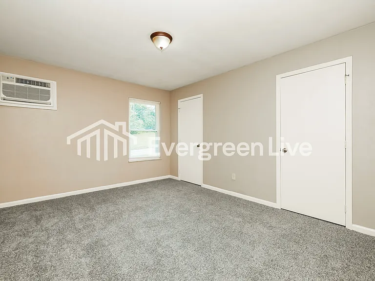 217 Euclid Ave — Photo 8