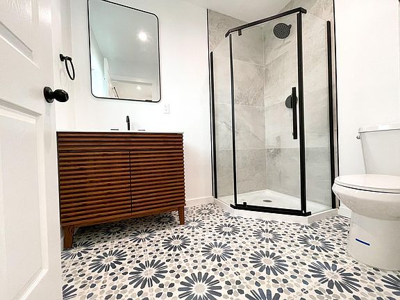 5th image of 15014 La Condesa Dr #1/2