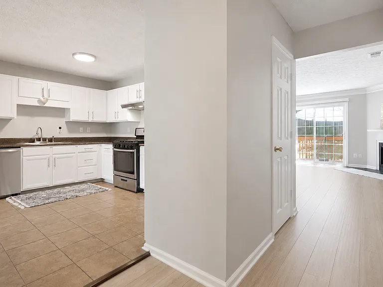 1406 Shiloh Way NW — Photo 7