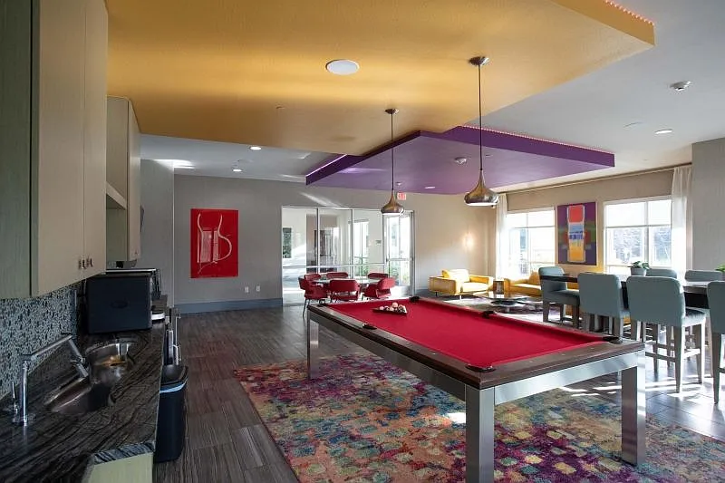 1 bed, 1.0 bath, 887 sqft, $2,200 — Photo 4
