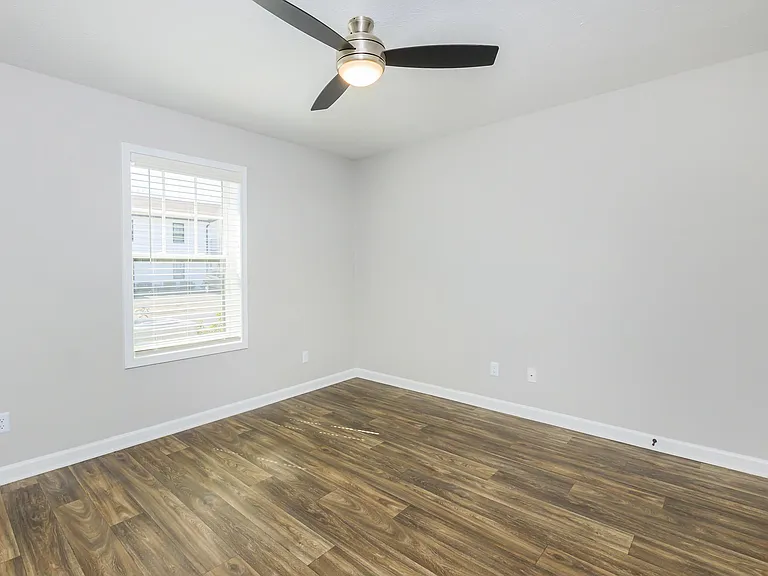 The Roosevelt Apartment Homes — Photo 17