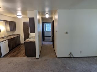 8914 N 96th St #6, Milwaukee, WI 53224