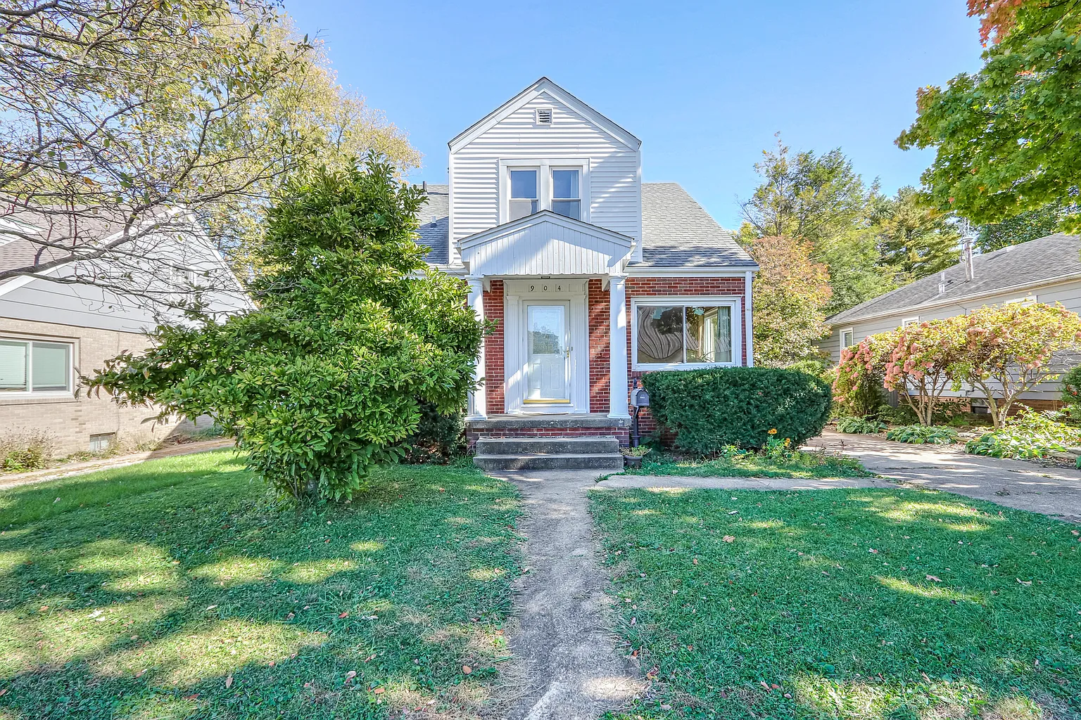 904 S New St photo 1