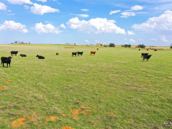 10405 County Road 106 W, Vernon, TX 76384