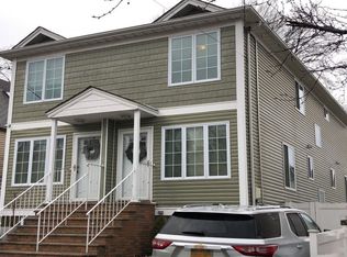 180 Roosevelt Ave, Staten Island, NY 10314
