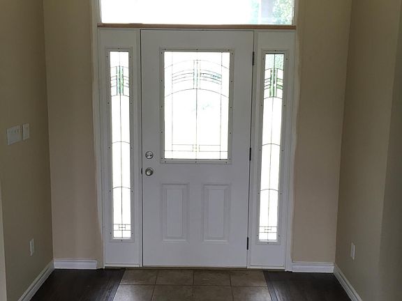 4th image of 502 Greenwood Ln