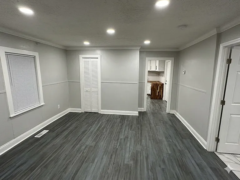 609 Ledford St — Photo 11