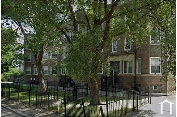 Building Photo - 6039 S Prairie Ave #6041-3