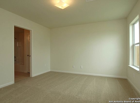 5th image of 3406 Summer Mdws