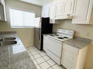 980 Sunset Ave APT 2, Santa Rosa, CA 95407