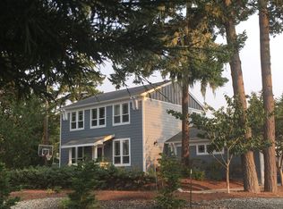 833 Lakeshore Dr, Coos Bay, OR 97420