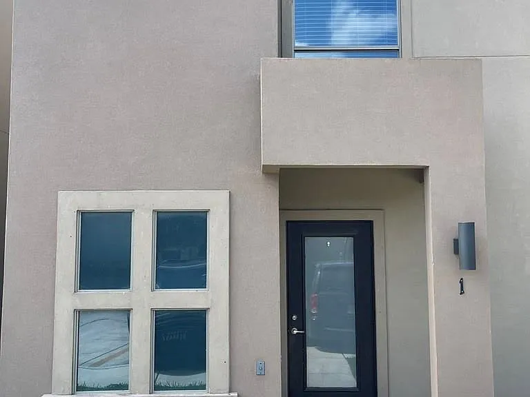 2550 Weslaco Rd #K1 — Photo 2