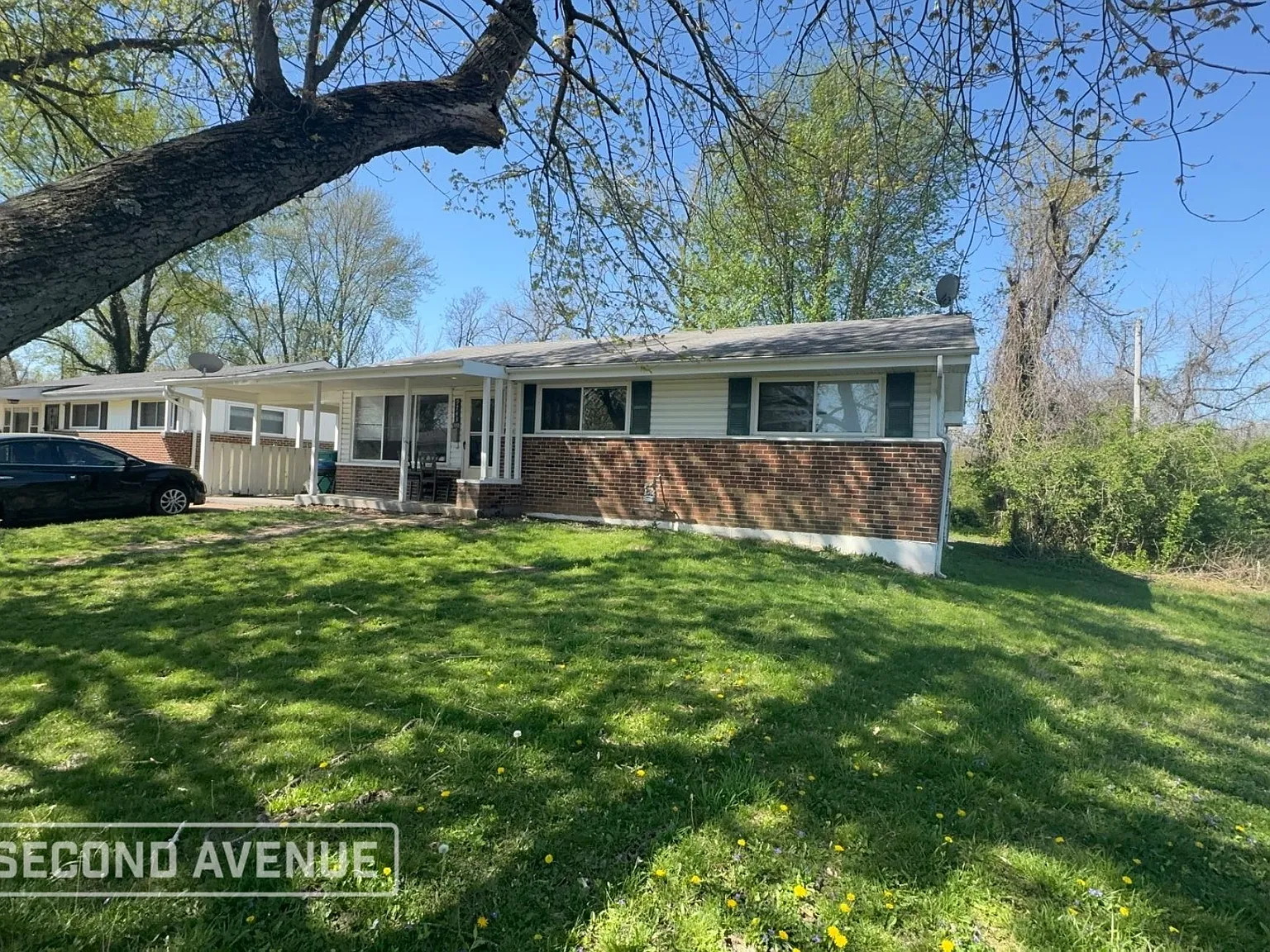 3 bed, 1.0 bath, 1807 sqft, $1,395 — Photo 2