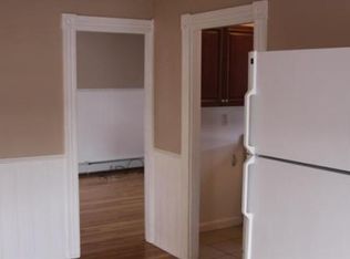 16 Clement St APT 2, Tiverton, RI 02878