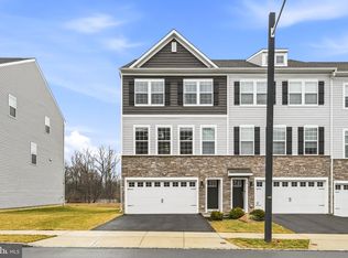 20 Sisters Farmstead Rd, Mount Laurel, NJ 08054