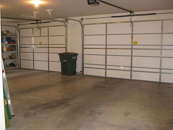 5th image of 707 Sandpiper Dr