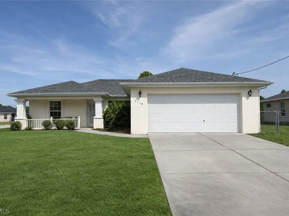 3112 42nd St W, Lehigh Acres, FL 33971
