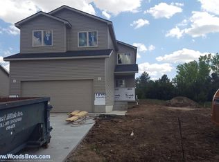 785 E 9th St, Hickman, NE 68372