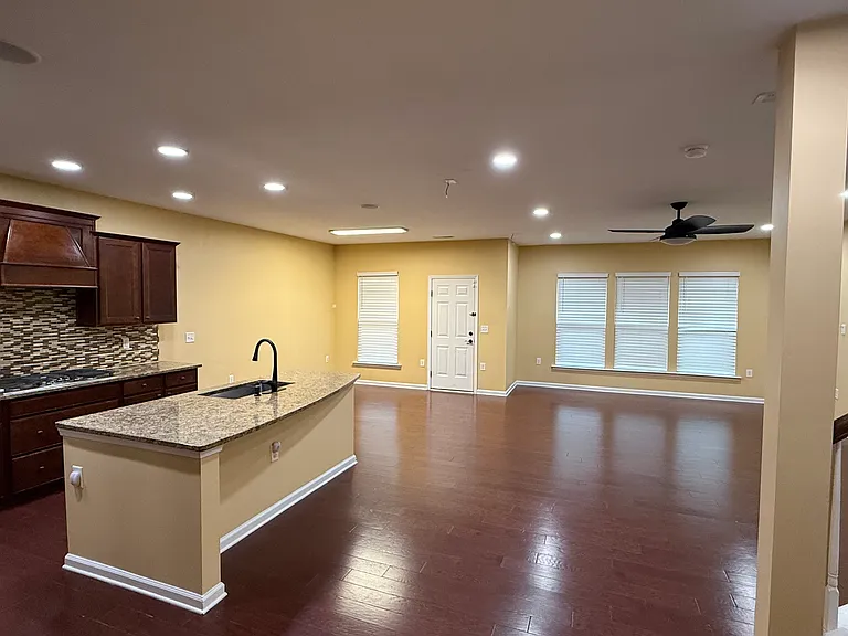 2101 Chipley Dr — Photo 38