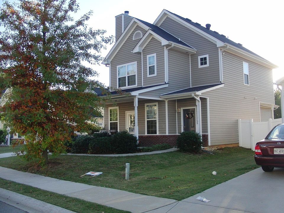 2nd image of 136 Ashgate Way