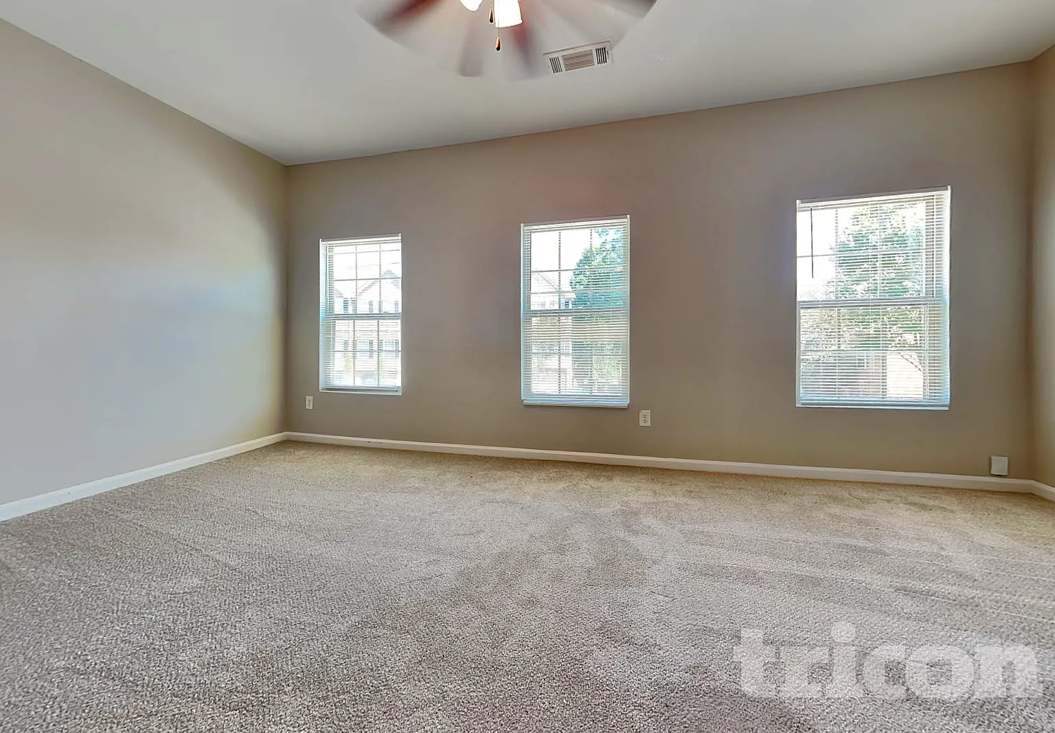 1470 Knights Trail Stone Mountain GA — Photo 2