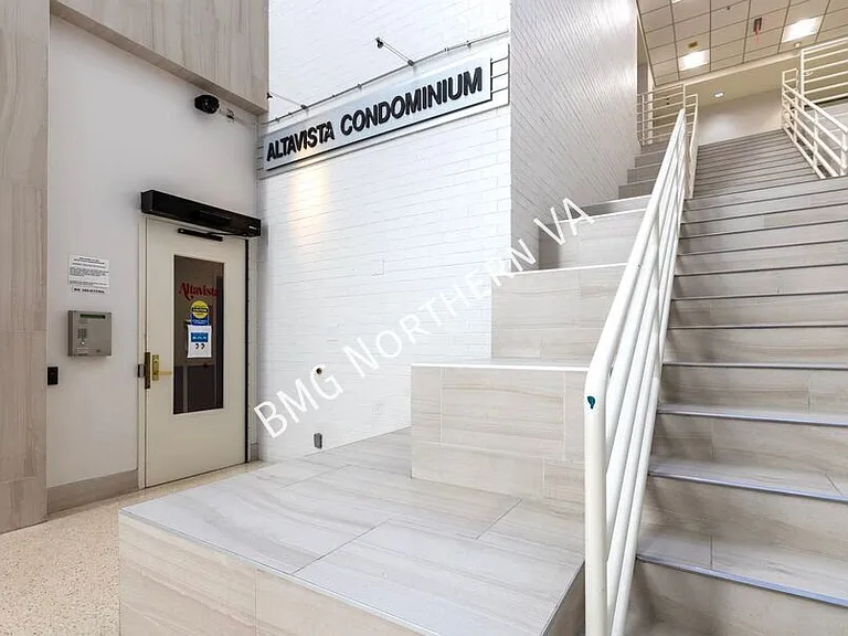 900 N Stafford St #1010 — Photo 22