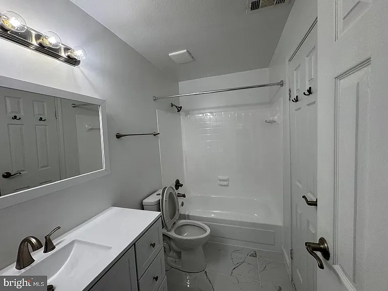18518 Boysenberry Dr #226 — Photo 16