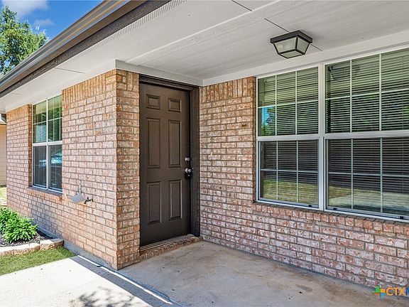 4th image of 1107 E Avenue M