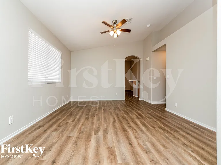5949 Springmist St — Photo 2